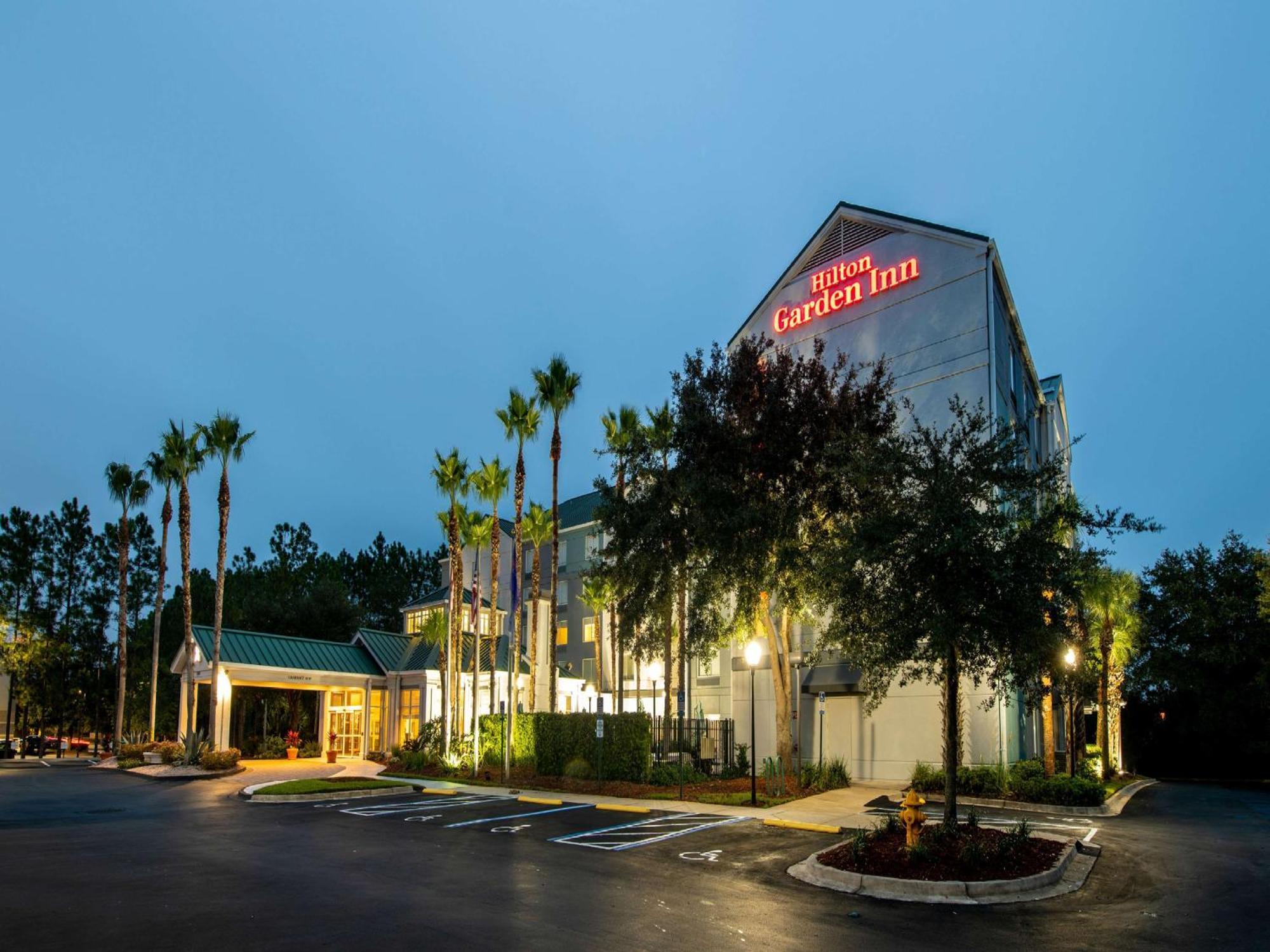 Hilton Garden Inn Jacksonville Jtb/Deerwood Park Exterior photo