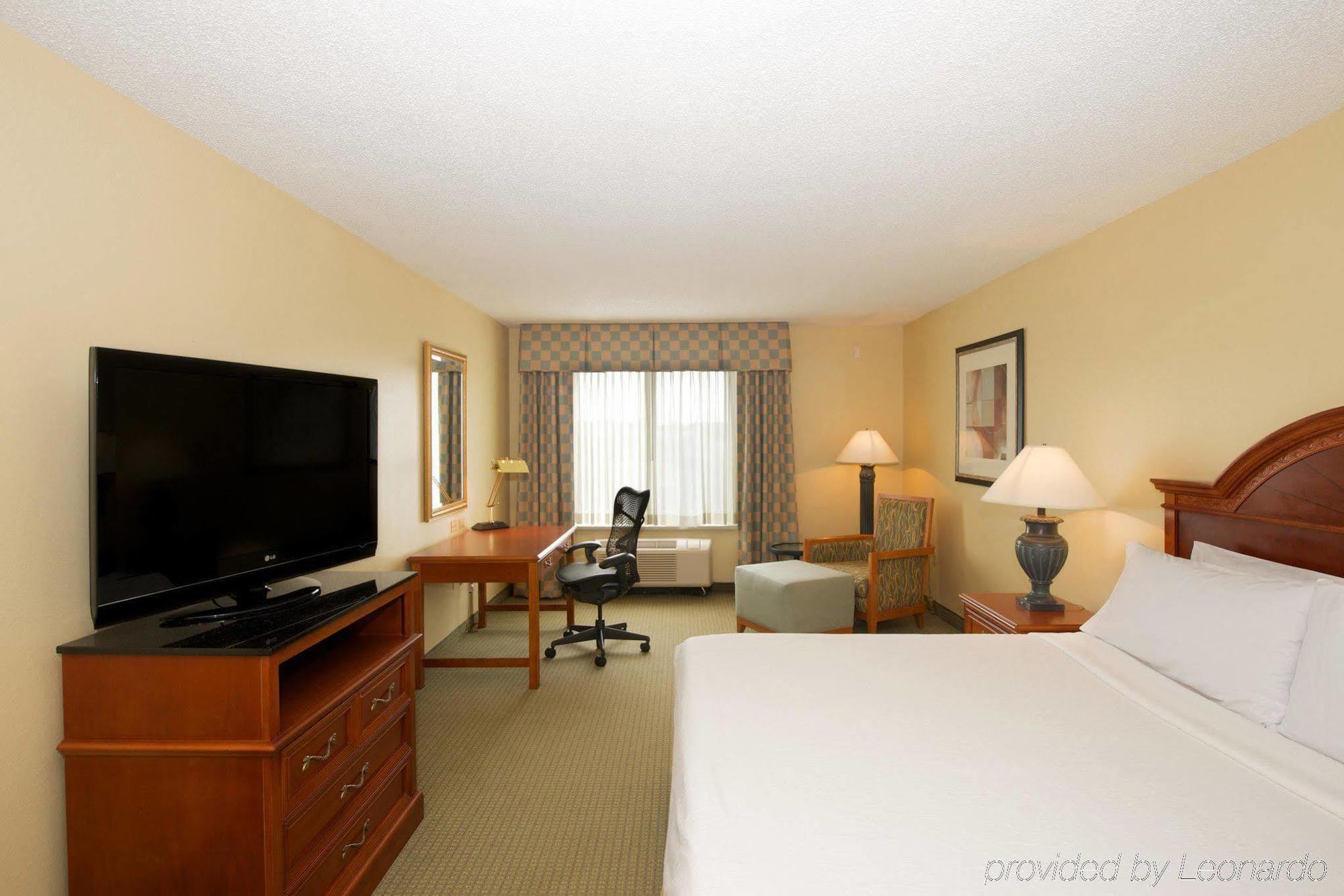 Hilton Garden Inn Jacksonville Jtb/Deerwood Park Exterior photo