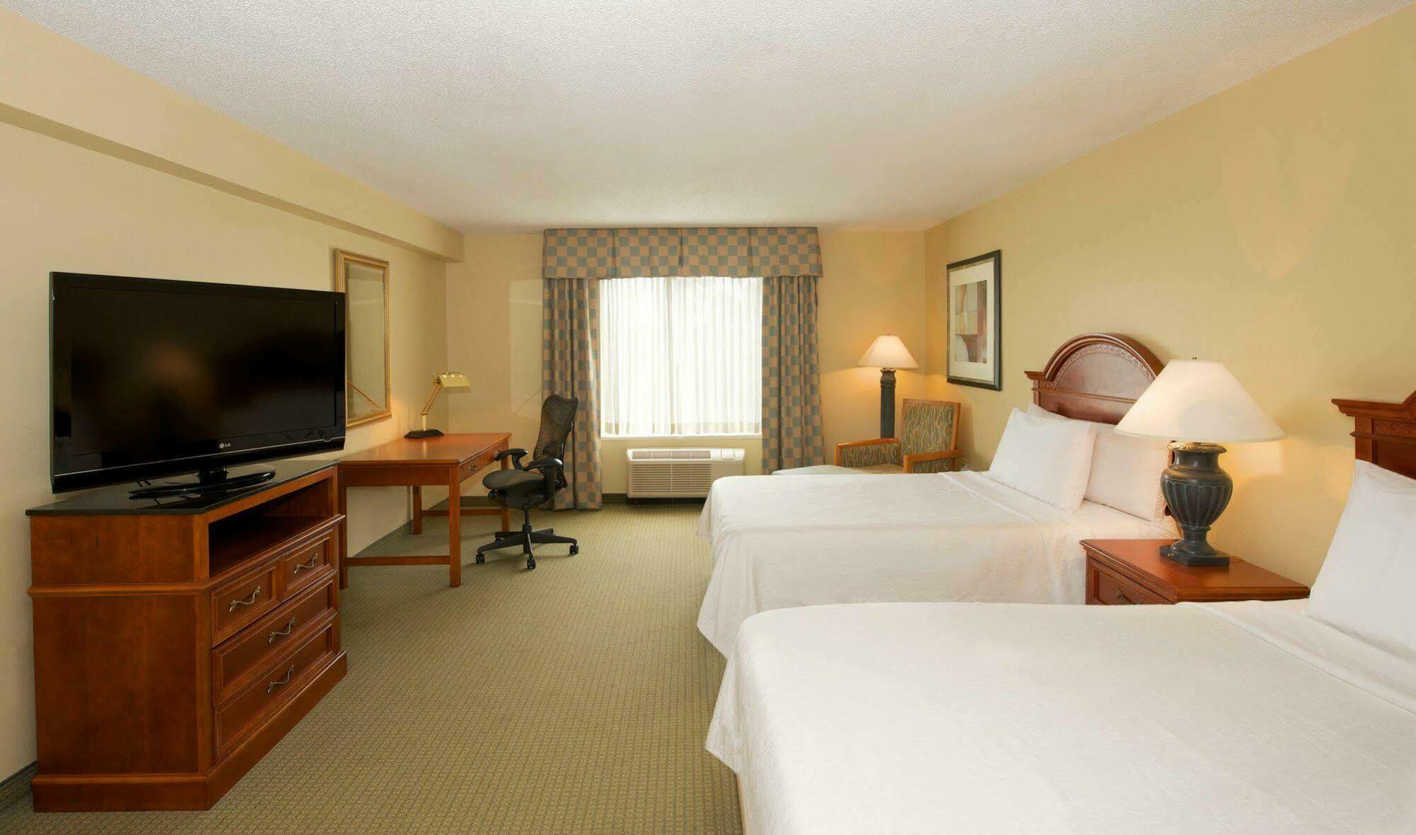 Hilton Garden Inn Jacksonville Jtb/Deerwood Park Exterior photo